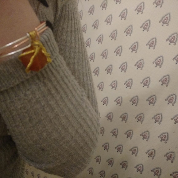 Cute Bracelet - Gold Wrapped Red / Orange ♥️ Gem - Picture 2 of 2